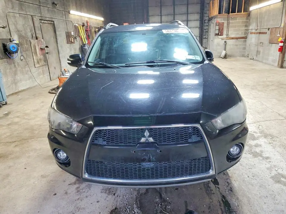 2010 MITSUBISHI OUTLANDER SE  