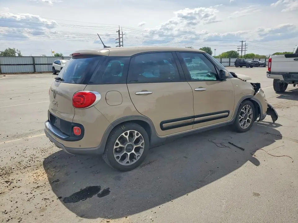 2014 FIAT 500L TREKKING  