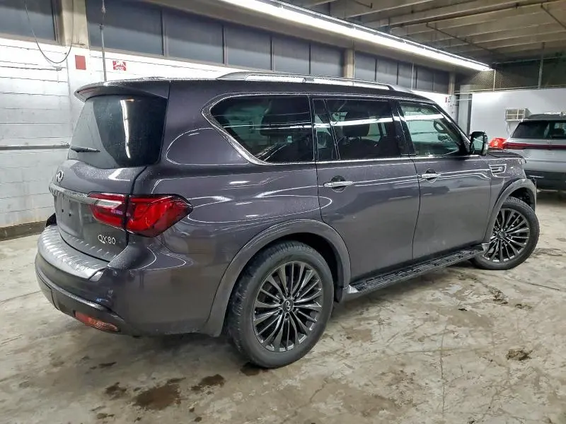 2023 INFINITI QX80 LUXE  