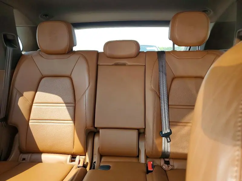 2021 PORSCHE CAYENNE S  