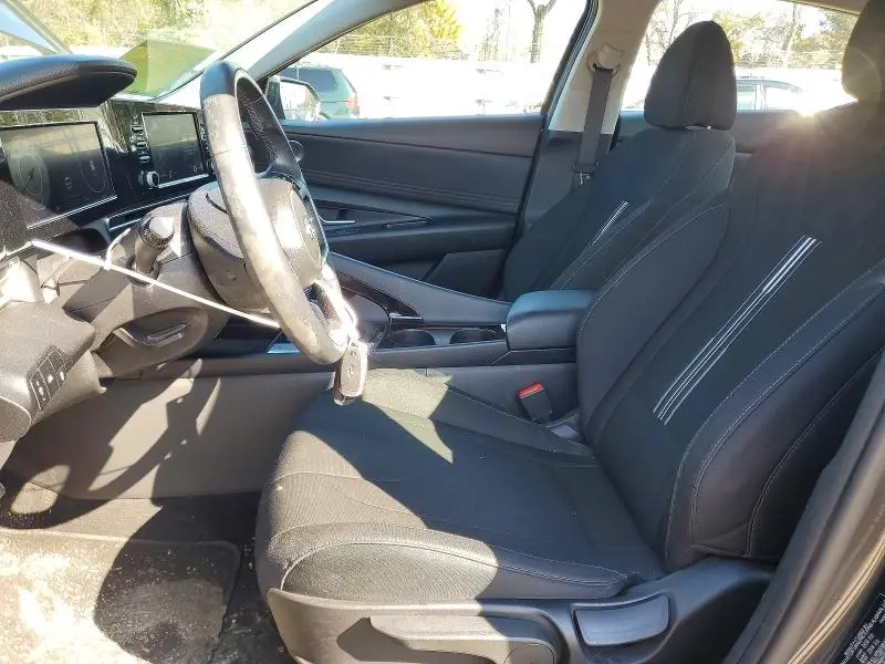 2021 HYUNDAI ELANTRA SEL  