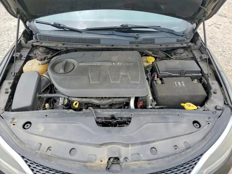 2015 CHRYSLER 200 C  