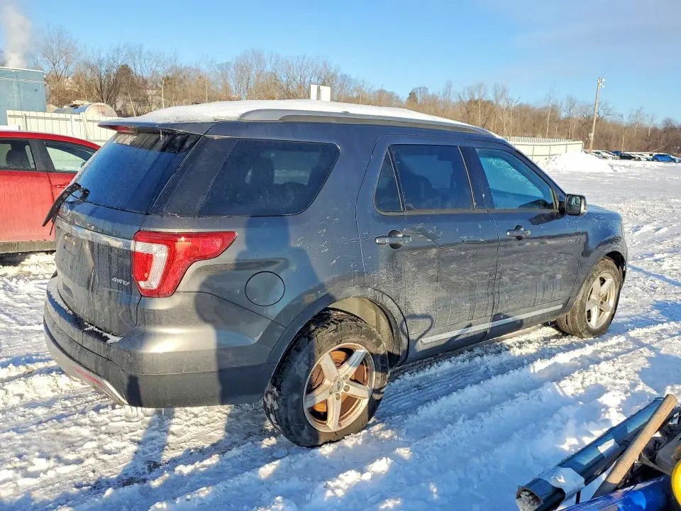 2016 FORD EXPLORER XLT  