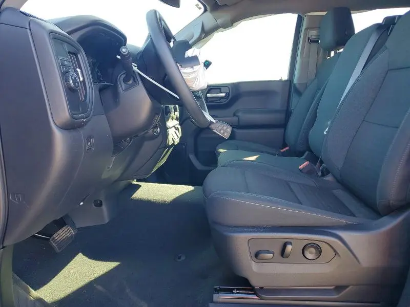 2024 CHEVROLET SILVERADO C1500 CUSTOM  