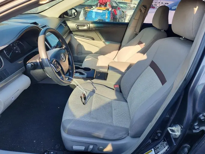 2014 TOYOTA CAMRY LE  