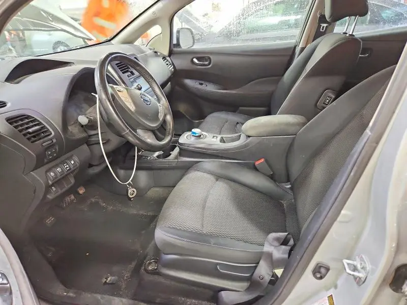 2015 NISSAN LEAF S  