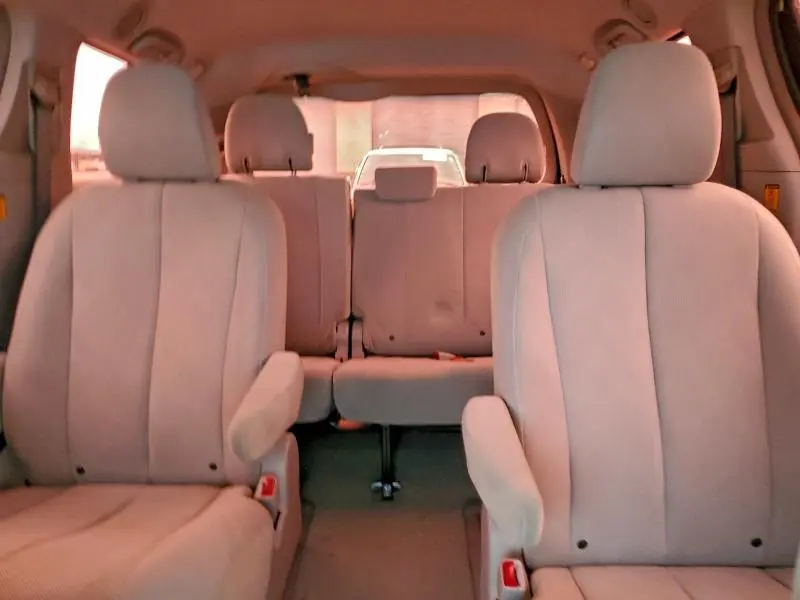 2012 TOYOTA SIENNA   
