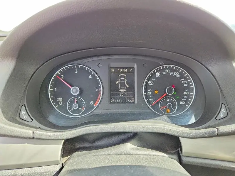 2014 VOLKSWAGEN PASSAT SE  