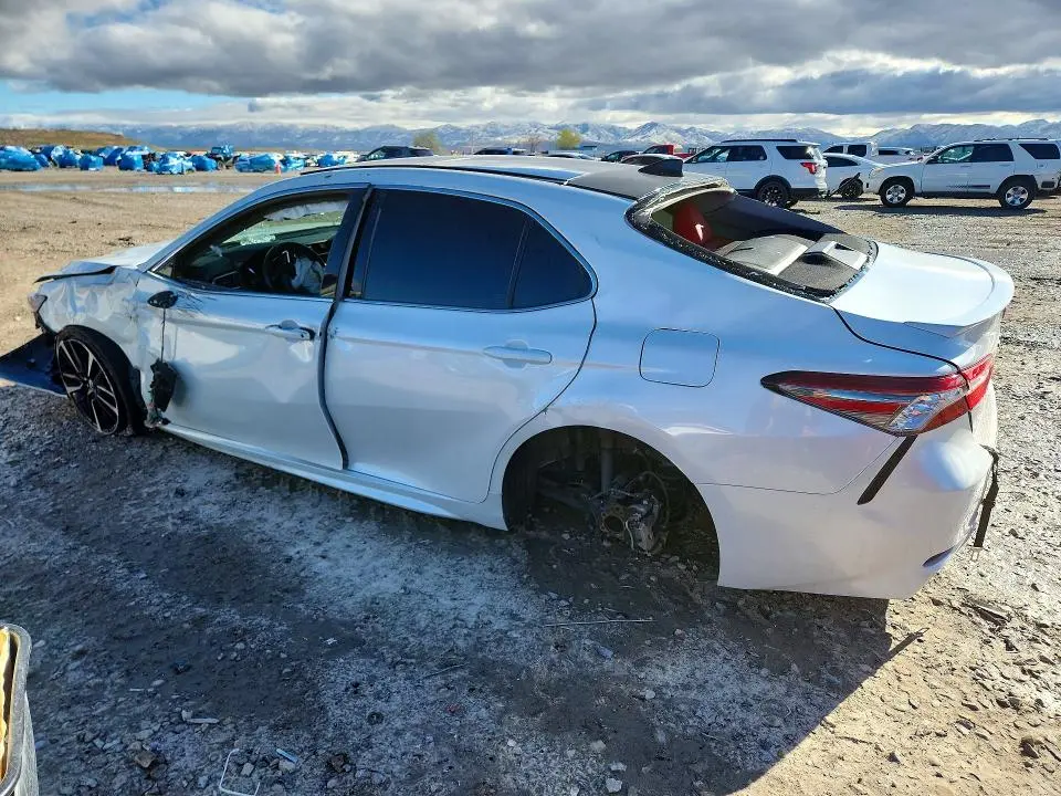 2018 TOYOTA CAMRY XSE V6  
