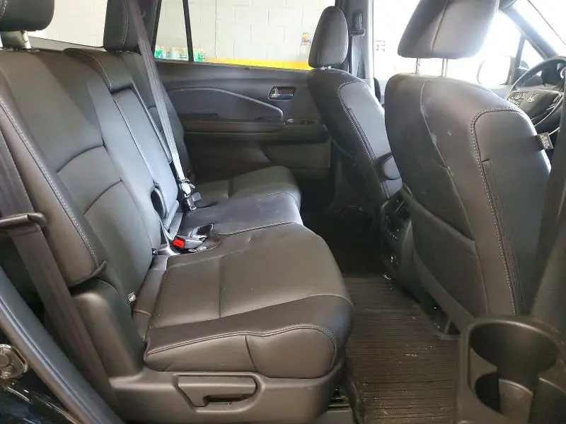 2021 HONDA PASSPORT TOURING  