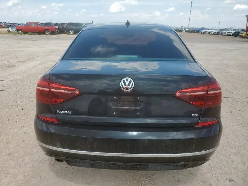 2018 VOLKSWAGEN PASSAT S  