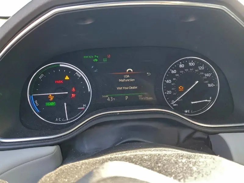 2019 TOYOTA AVALON XLE  