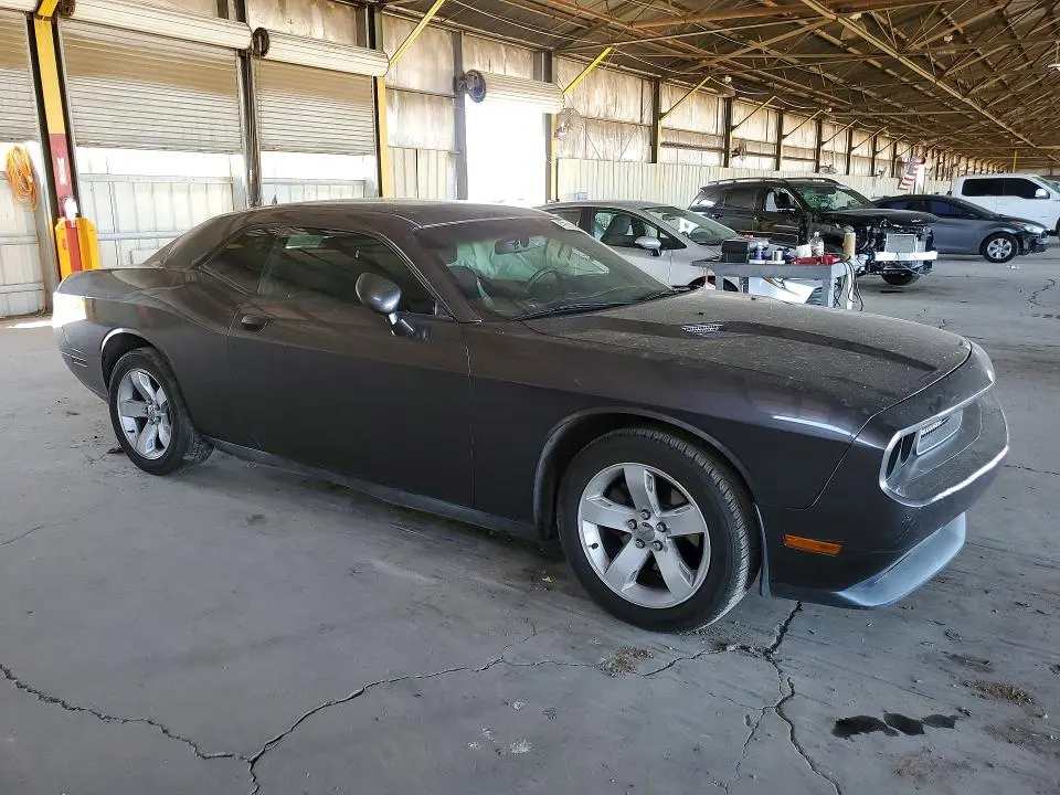 2013 DODGE CHALLENGER SXT  