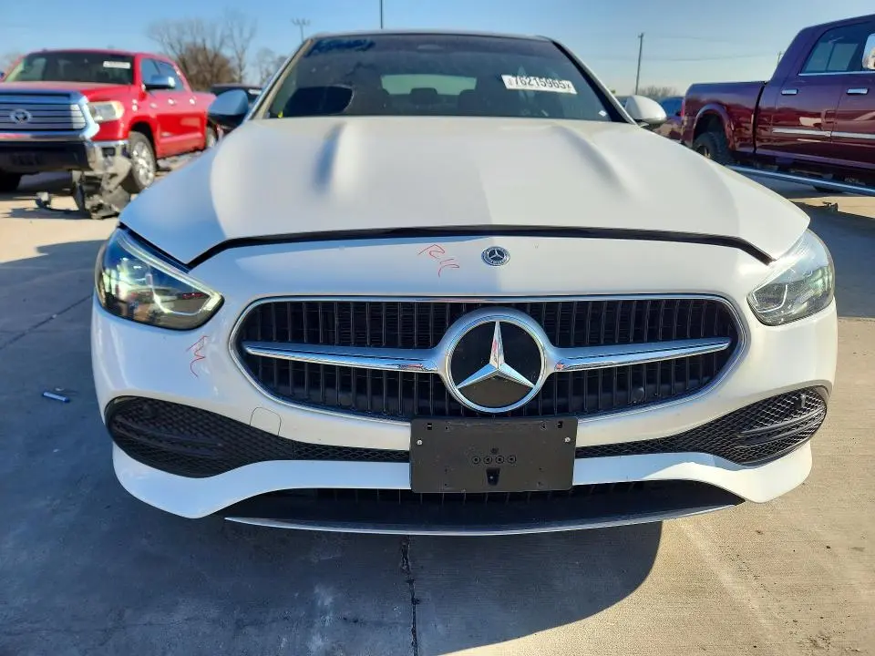 2024 MERCEDES-BENZ C 300  