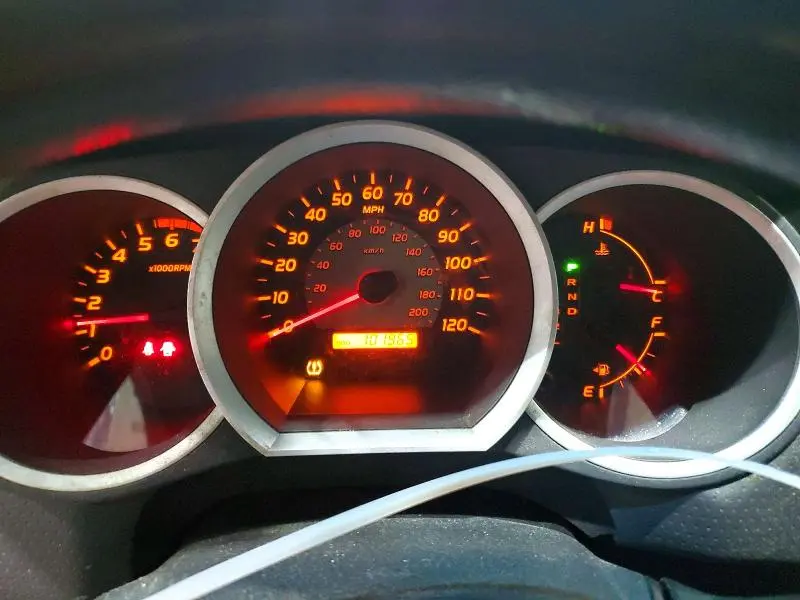 2011 TOYOTA TACOMA BASE  