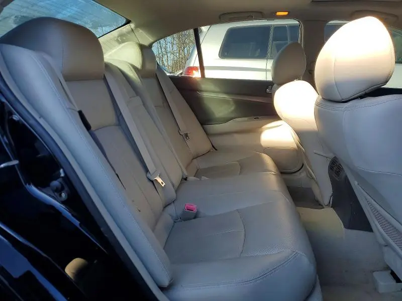 2010 INFINITI G37   