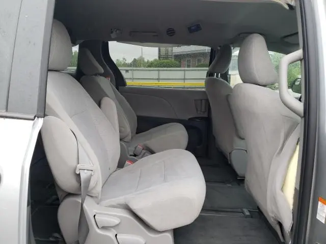 2020 TOYOTA SIENNA L  