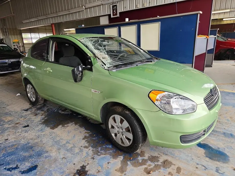 2011 HYUNDAI ACCENT GL  