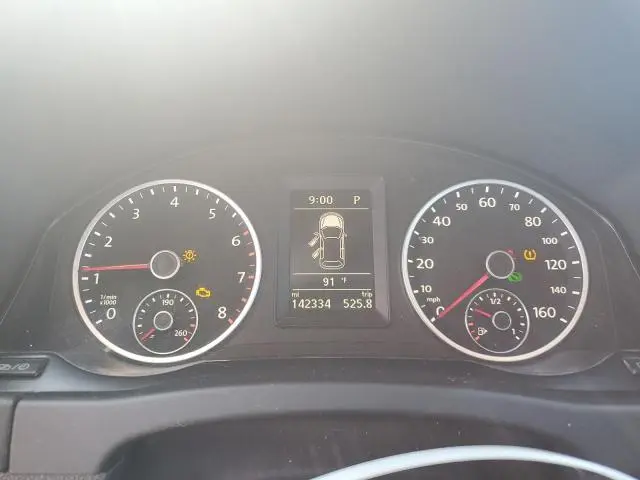 2013 VOLKSWAGEN TIGUAN S  