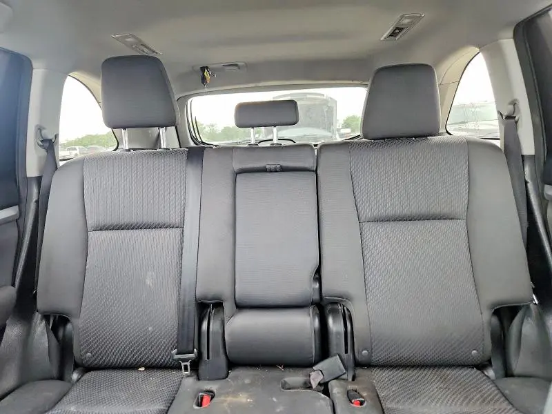 2015 TOYOTA HIGHLANDER LE  