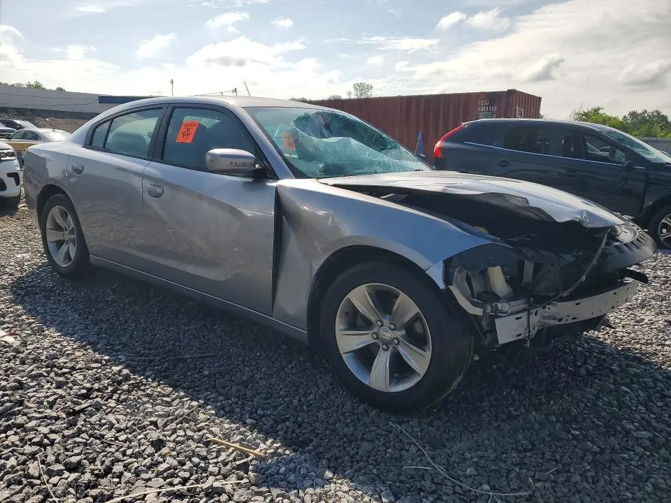 2016 DODGE CHARGER SXT  
