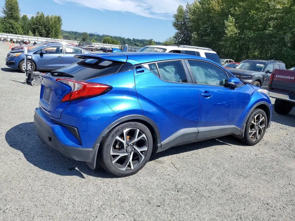 2018 TOYOTA C-HR XLE  