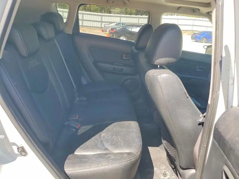 2010 KIA SOUL +  