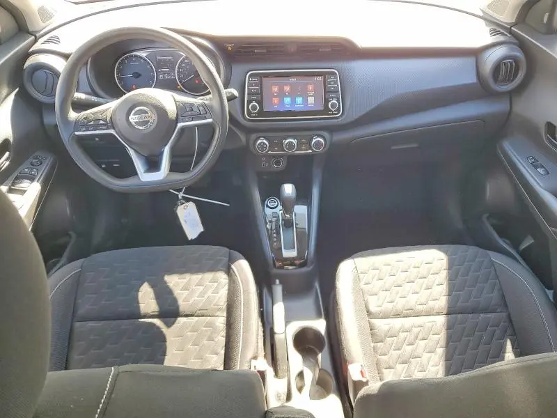 2021 NISSAN KICKS S  