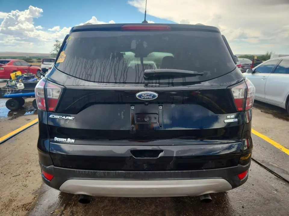 2018 FORD ESCAPE SE  
