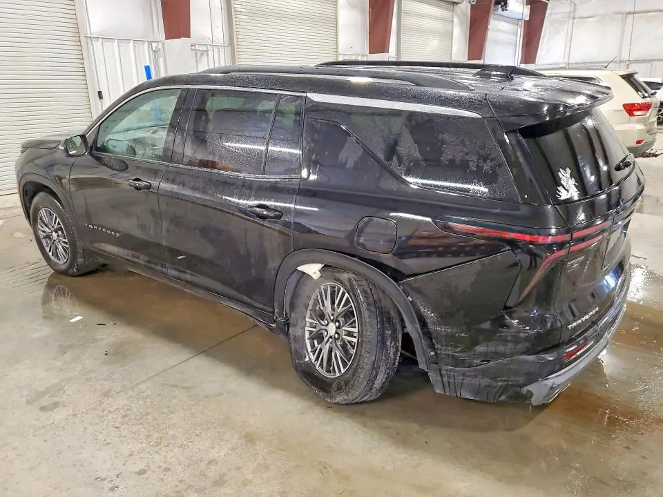 2024 CHEVROLET TRAVERSE LT  