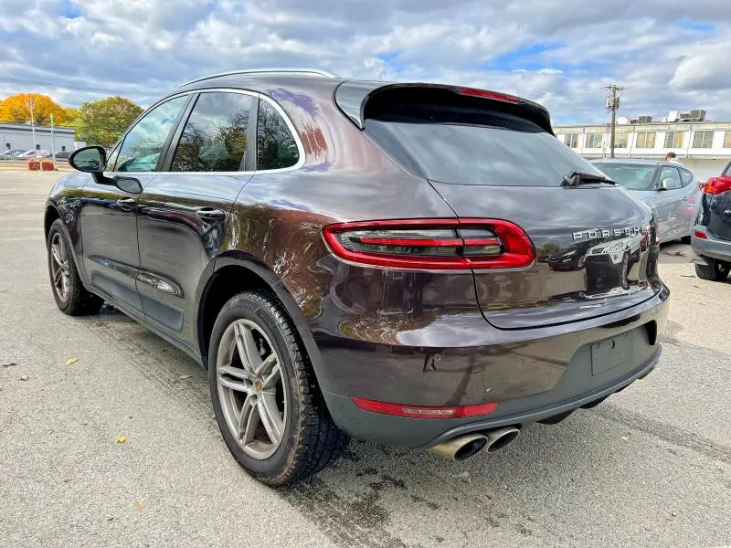 2015 PORSCHE MACAN S  
