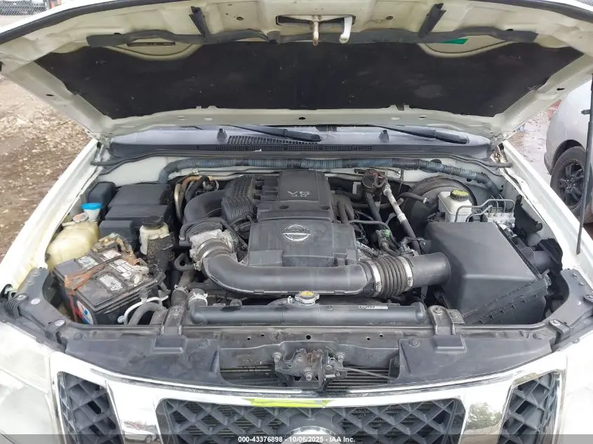 2012 NISSAN PATHFINDER SV