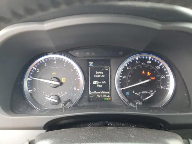 2019 TOYOTA HIGHLANDER SE  
