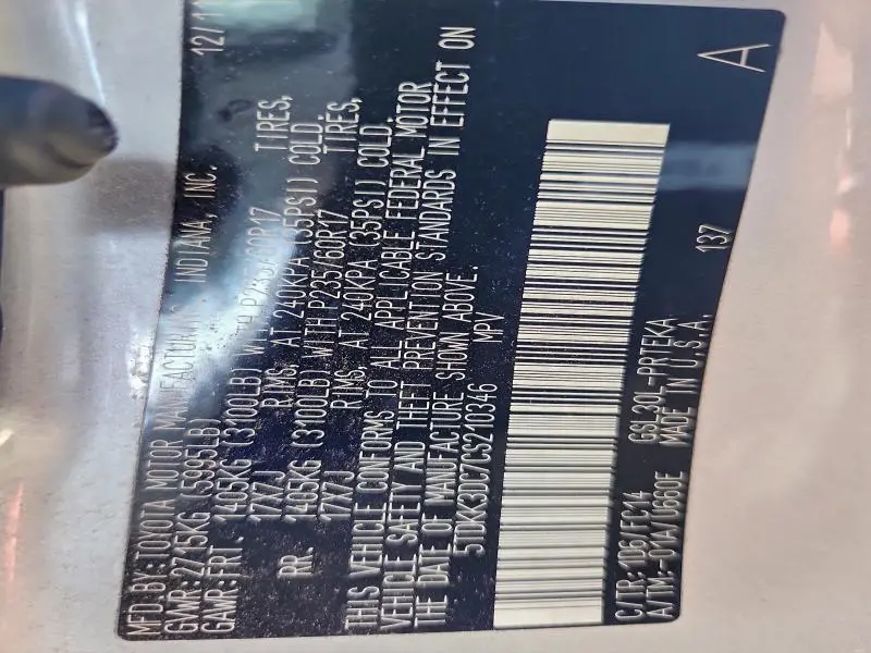 2012 TOYOTA SIENNA LE  