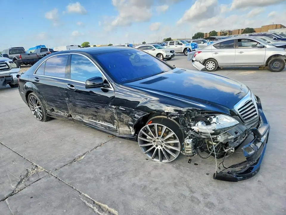 2012 MERCEDES-BENZ S 550  