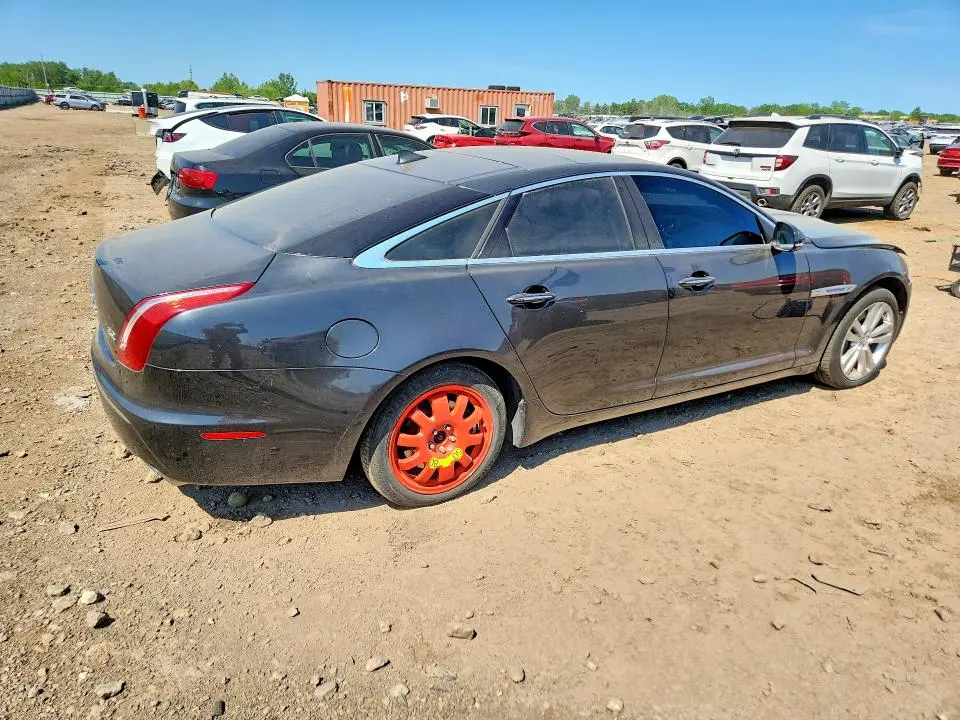 2013 JAGUAR XJ   