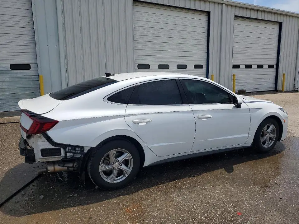 2021 HYUNDAI SONATA SE  