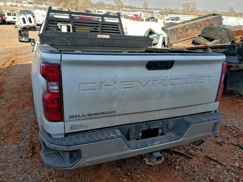 2024 CHEVROLET SILVERADO C2500 HEAVY DUTY  