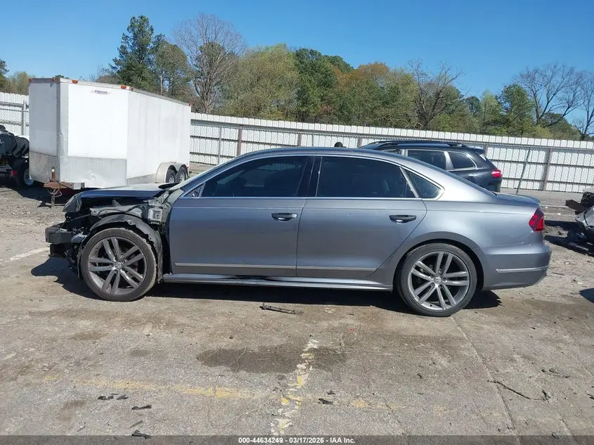 2017 VOLKSWAGEN PASSAT 1.8T R-LINE