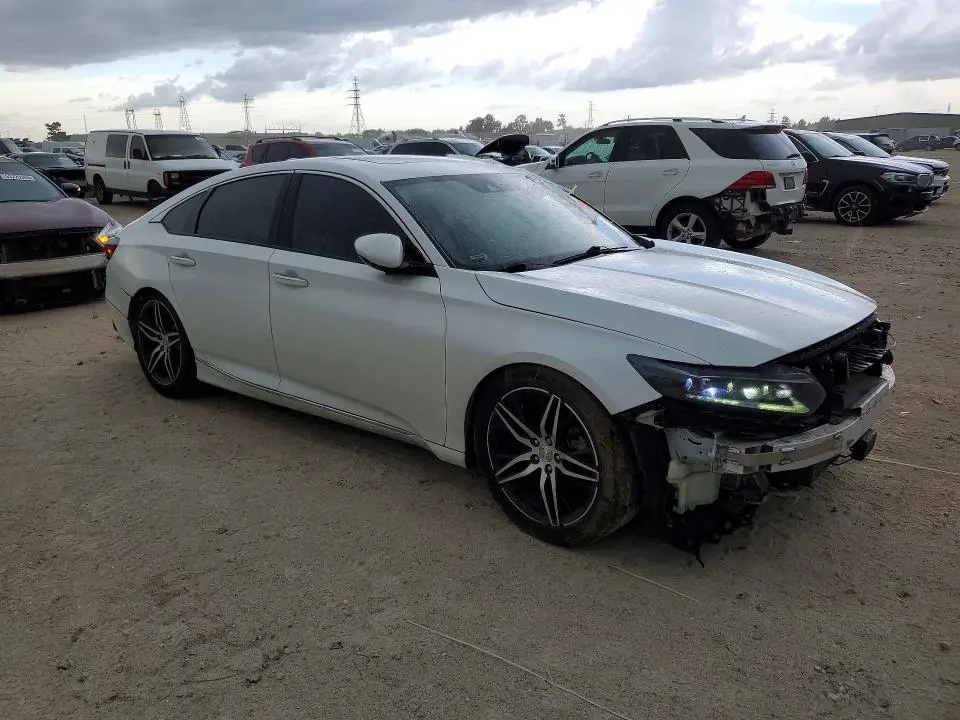 2021 HONDA ACCORD TOURING  