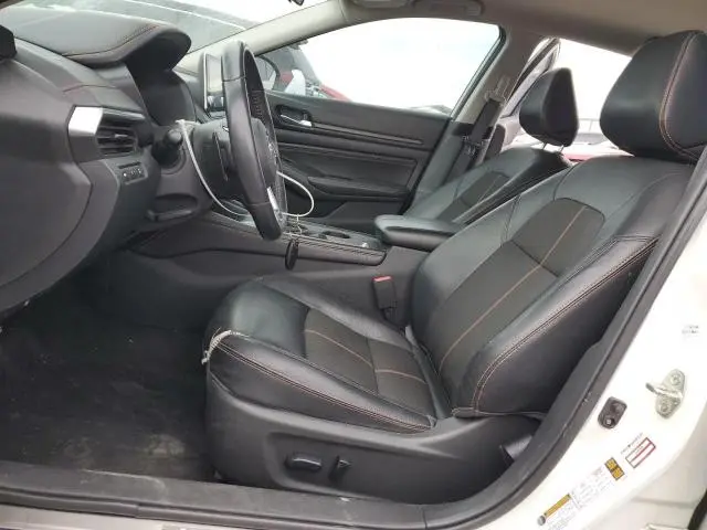 2019 NISSAN ALTIMA SR  