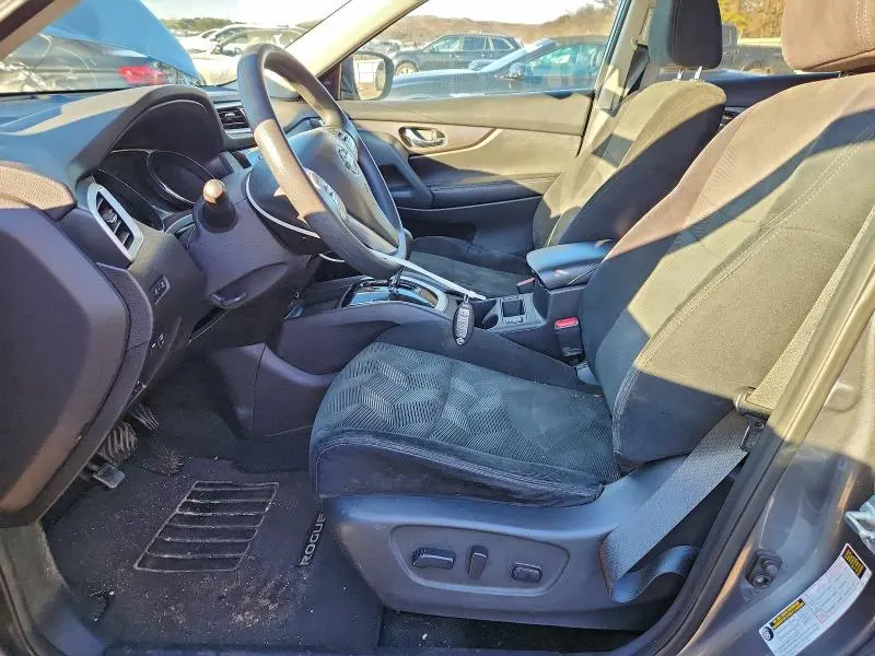 2015 NISSAN ROGUE S  