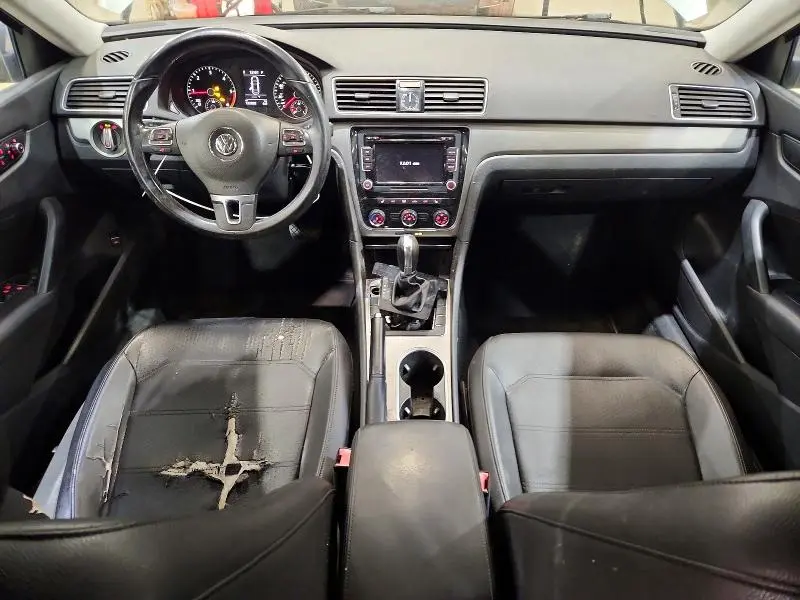 2014 VOLKSWAGEN PASSAT SE  