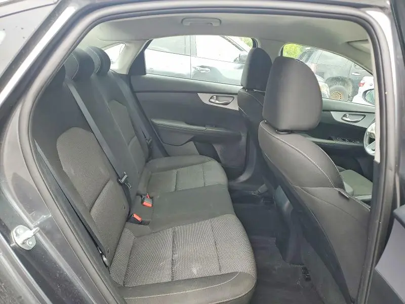 2024 KIA FORTE LX  