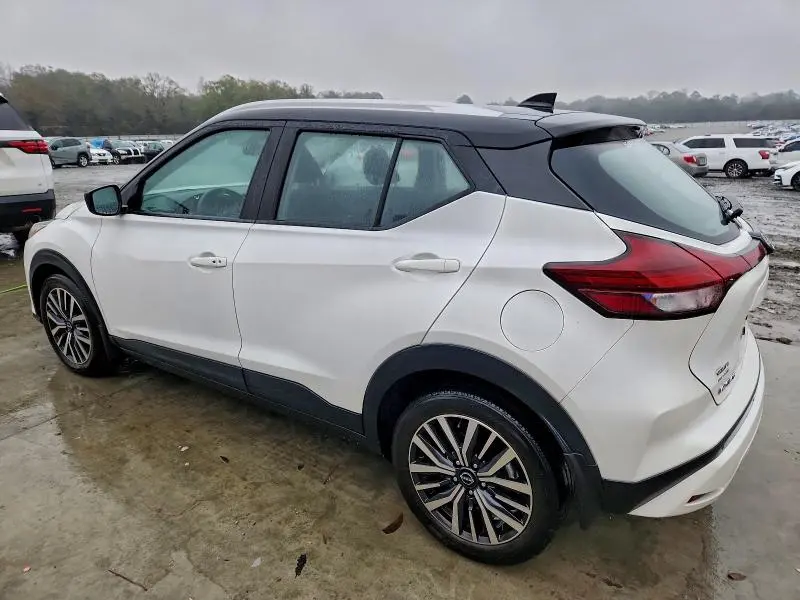 2023 NISSAN KICKS SV  