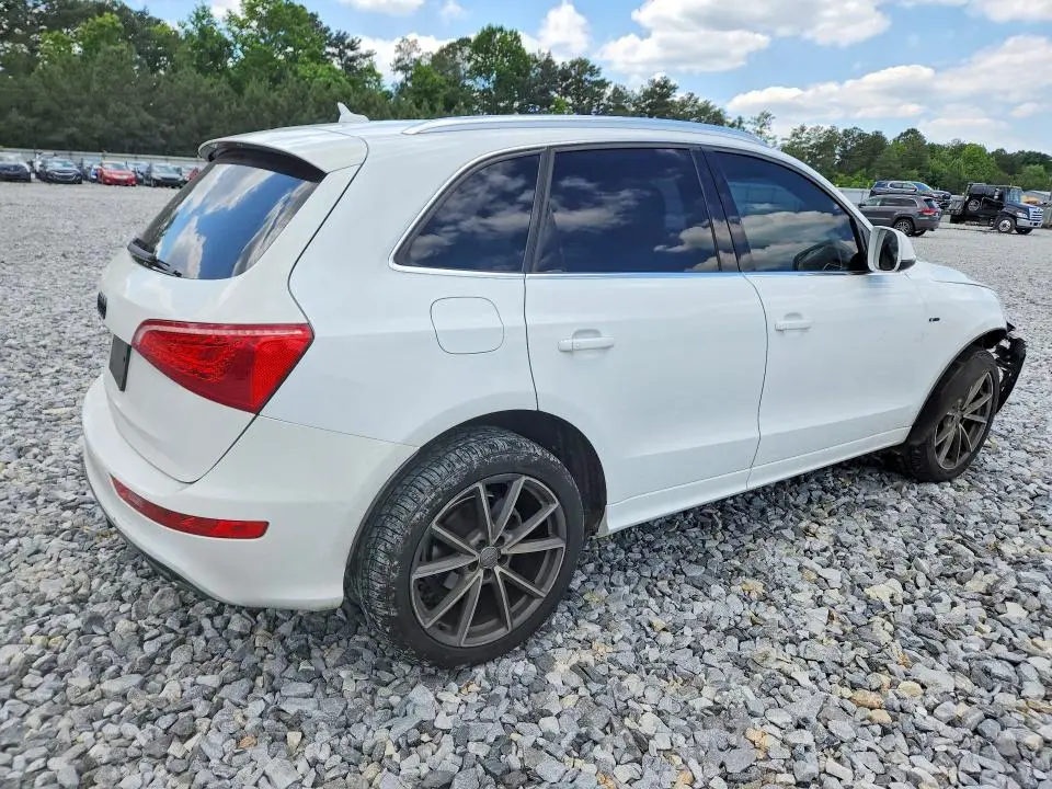 2010 AUDI Q5 PREMIUM PLUS  