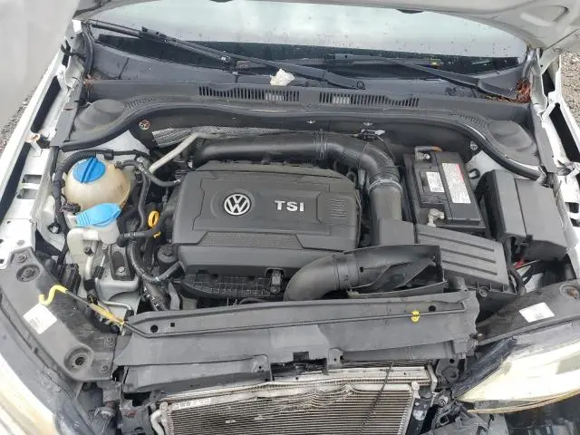 2016 VOLKSWAGEN JETTA SPORT  