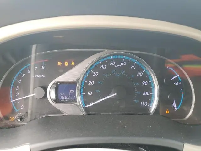 2011 TOYOTA SIENNA XLE  
