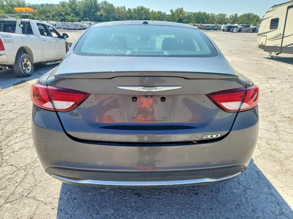 2015 CHRYSLER 200 LIMITED  