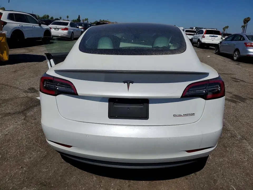 2021 TESLA MODEL 3   